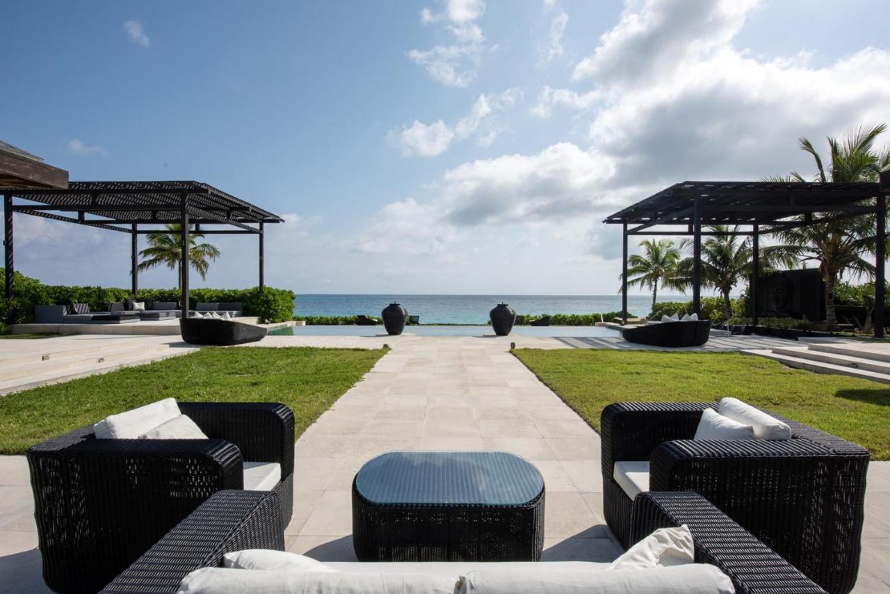 Villa Ananda House Estate à Governor S Harbour Extérieur photo